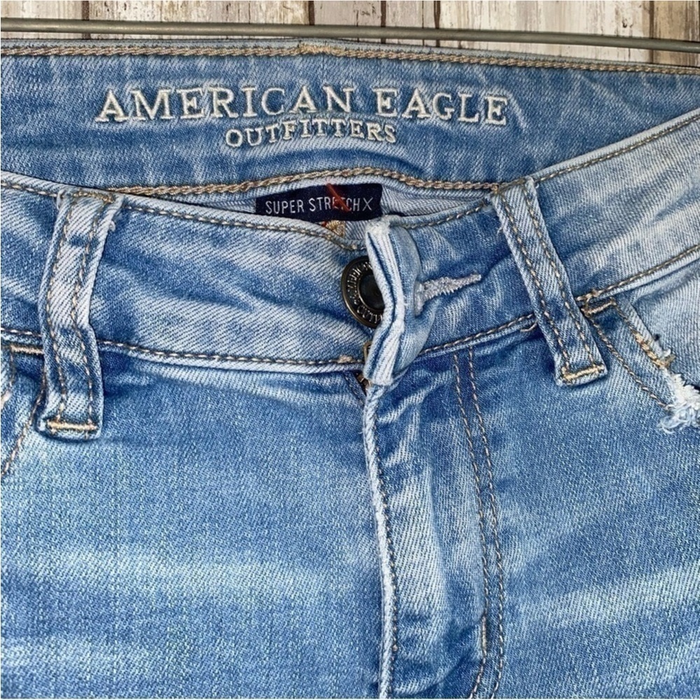 American Eagle Super Stretch X Light Wash Distressed Jeggings - Picture 6 of 10